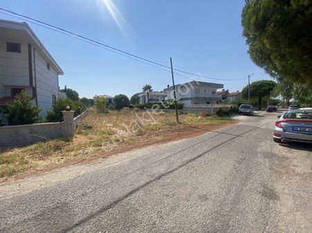 Balıkesir Ayvalık Altınova Da Satılık 393 Metre Kare Villa İmarlı Arsa