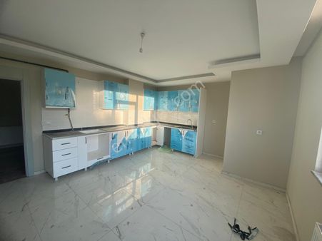 Van Edremit'te İlhami Çakırtaş Emlak A.ş.'den Satılık Site İçi Sıfır Geniş 3+1 Daire