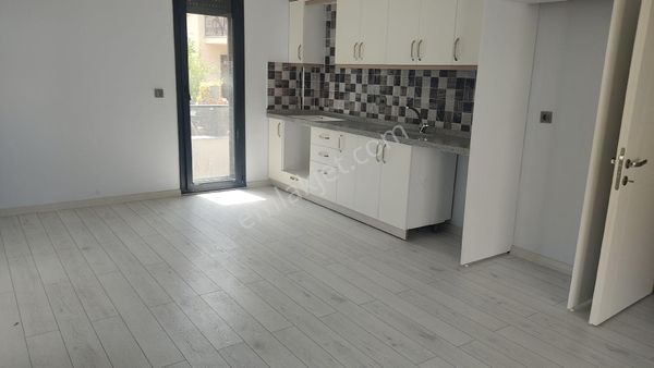 Balıkesir Burhaniye Burak Emlak'tan Satılık 2+1 Daire Sıfır