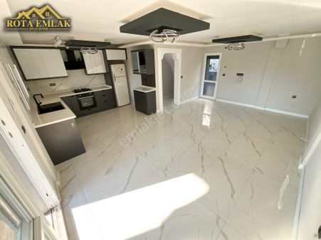 Rota Emlaktan Denize 50m Mesafede 307m2 İçinde Tekmüstakil Villa