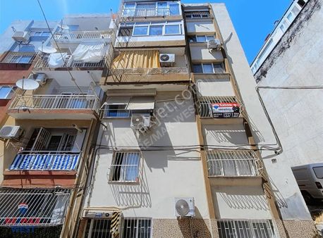 Buca Laleli Mahallesinde Satılık Dubleks Daire