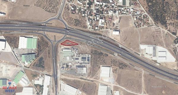 Kemalpaşa Akalan Kavşağı İstanbul Otoyol Cepheli Satılık Tarla