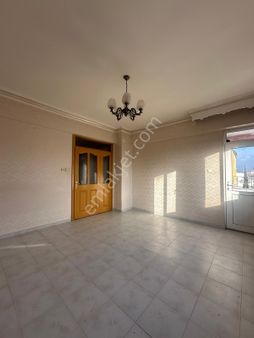 Çözüm Gayrimenkul 3+1 Doğalgaz