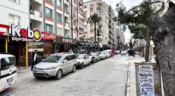 Bornova Küçük Park Girişi Süvari Caddesi Üzerinde Satılık Dükkan