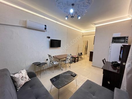 Elite’ten Yeditepede Memur Kiracılı Lüks Eşyalı Klimalı 1+1 Satılık Daire