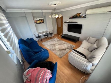 Akçay Merkezde Ayrı Mutfaklı Çift Wc Li Denize Yakın 2+1 Kelepir Daire