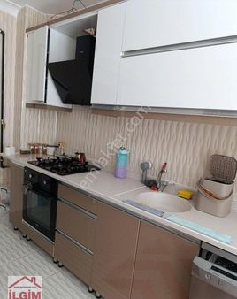 Ara Kat Köşe Başı Asansörlü Manzaralı Daire