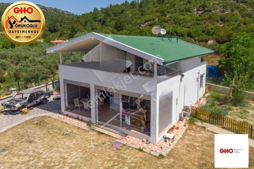 Kuşadası Kirazlı Köyünde Satılık Müstakil Çiftlik Evi