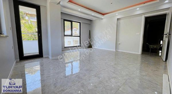 Gölcük Donanma Satılık 2+1 Lüx Bahçe Dublex