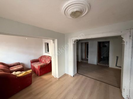 Yzg Den Cengiz Topel Arkası 2+1 Satılık Kot Daire