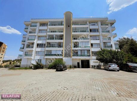 Türkkonut Yapılı 4+1 Satılık Daire