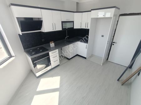 Akçay Songül Emlak Dan Ülkü Yoluna Cephe Sıfır Yapı 2+1 Satılık Daire