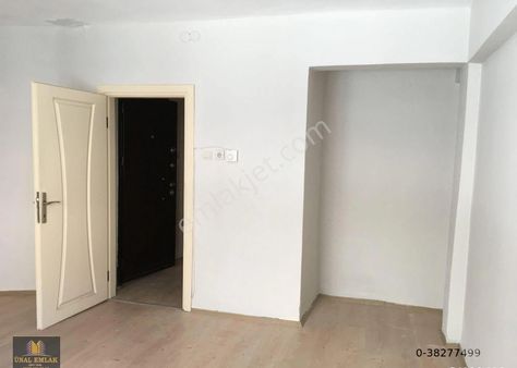 Ünal Emlak'tan Bandırma Merkezde Kiracılı Kombili Daire