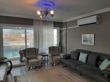 Kuşadası Marina Bölgesi Satılık 2+1 Daire