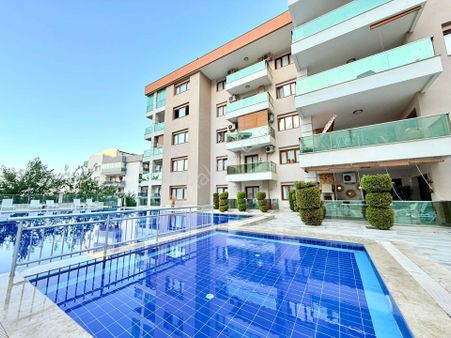 Bu Haftaya Özel Şok Fiyat ! 7/24 Guvenlık-kapalı Otopark-havuz-sosyal Alan-3+1 160 M2-doğalgazlı