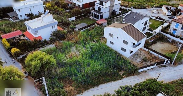 Urla Atatürk Mah Köşe Parsel