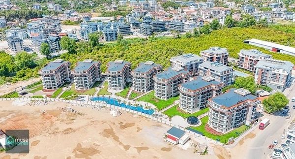 Alanya Oba Mah. Best Home 46 Satılık 2+1 Daire Havuz Manzaralı