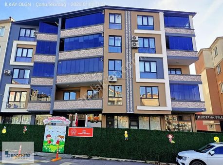 Brothersdan Alipaşada 340m2 Kreş Kiracılı Satılık Dükkan