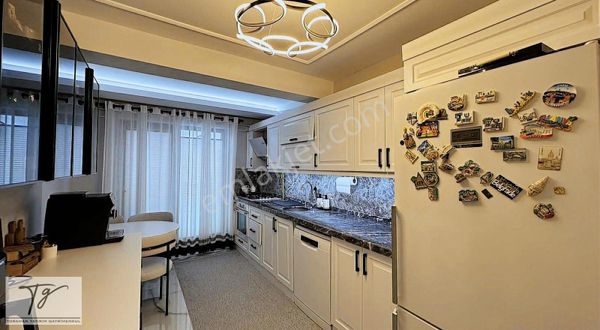 İlyas Nas'tan Mükemmel Konumda Satılık Mükemmel Daire