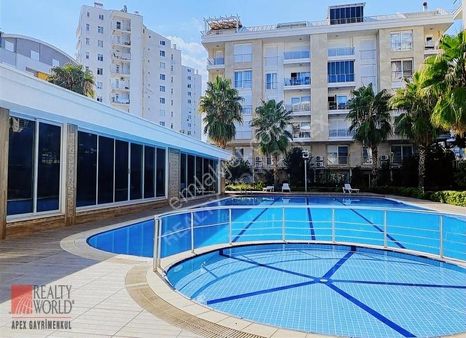 Konyaaltı Hurma'da Sitede Havuzlu Eşyalı Satılık Çok Geniş 2+1