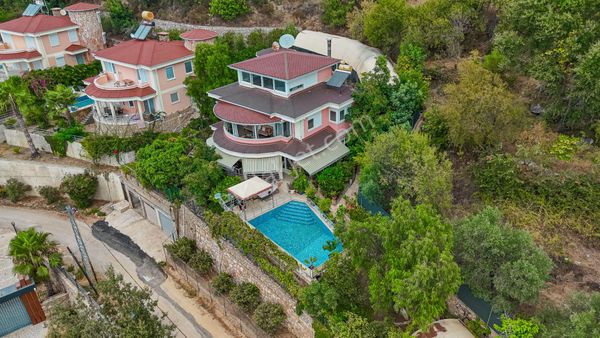 Alanya Kestel 4+1 770m Kullanım Alanına Sahip Botanik Bahçeli Müstakil Villa