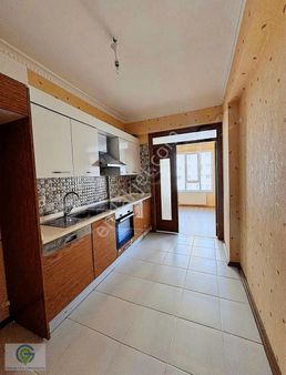 Vefa 1 Konaklarında Satılık Oturuma Hazır Masrafsız Daire