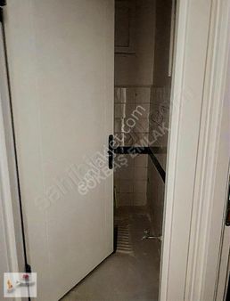 Gökbaş Emlaktan Prf.naci Şensoy Cd.satılık 3+1kombili Bahçe Katı