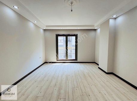 Darıca Marmaray Durağına Çok Yakın 2+1 100m2 Asansörlü Arakat