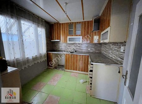 Barbaros Mahallesinde Satılık 2+1 Müstakil Ev