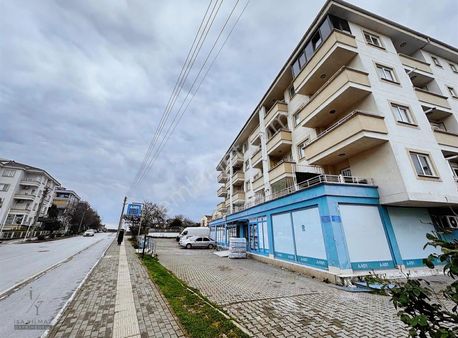 İsa Yılmaz'dan Site İçi Arakat Mülkiyetli 60m Eşyalı Daire