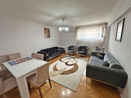 Şafaktepe Park Yakınında Balkonlu Yapılı 2+1 Satılık Daire