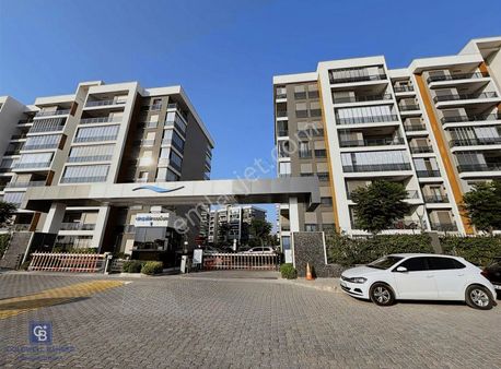 Ataşehir Modern Sitesi Kapalı Mutfak Satılık 2+1 Daire