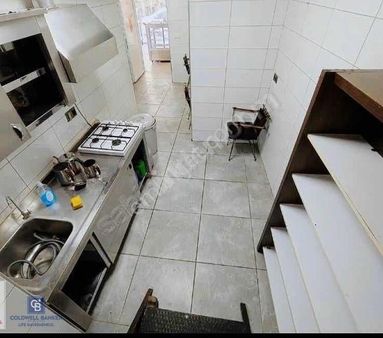 Karataş Şehit Nihatbey Caddesinde 140m2 Dükkan Satılıktır