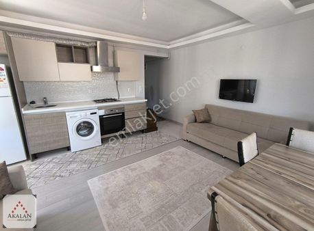 Akalan Murat Dan İzmir Cad Deniz Manzaralı Eşyalı 1*1