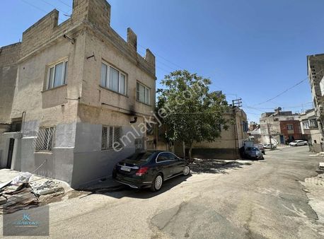 Karataşta Satılık İki Katlı Müstakil Ev 107 M2