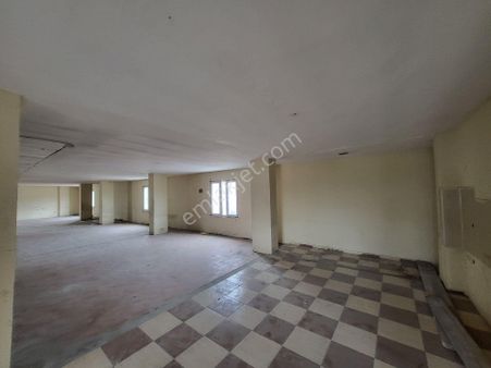 Boğazköy'de İşlek Konumda Kiralık 350 M² Dükkan – Marangoz, Atölye Ve Depo Kullanımına Uygun