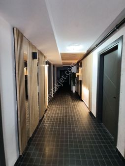 Acil Satılık Merkezi Konumda 165.metre Kare 3+1.sıfır Garajlı Lüxs Daire