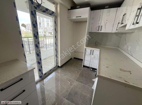 Fx Gayrimenkul'den 2+1 Giriş Kat Balkonlu Oturuma Hazır Daire
