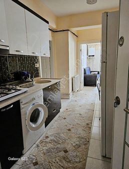 Erenler Tam Merkezde Arakat 2+0 50 M2 Genıs Temiz Daıre Kiralik