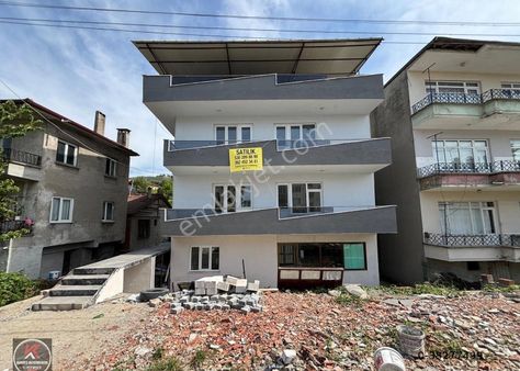 Ereğli Anayola Cepheli Ticari İmarlı Satılık Bina Ve Arsası Kardeş Gayrimenkul