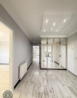 Çukurova Hasarsız 4+1+g Odalı K.mutfak Özal Blv Üzeri Satılık Daire Kacmazzz