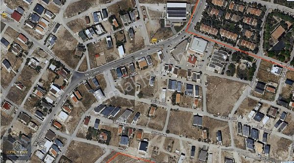 Yaşamkent Satılık Arsa Köşe Parsel 3061 Caddenin Arka Sokağı