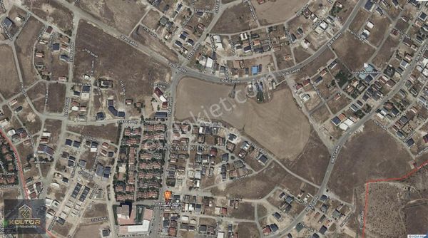 Yaşamkent Satılık Arsa 248m2 Anacadde Arkası Merkezi Konum