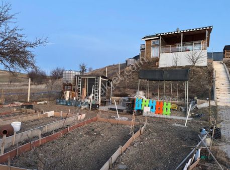 K.kazan Gyo'dan İçören Mah 2+1 Evi Olan Şehir Manzaralı Bahçe