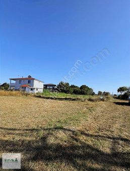 Erkek Yer Arayanlara 364 M2 Mahallenin Kenarı