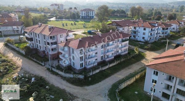 Karapürçekde Siteiçi Yüksek Giriş Kombili Satılık 3+1 Daire