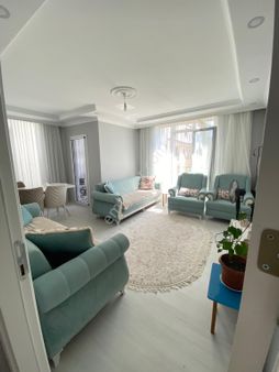 Yeni Binada, Merkezi Konumda Kullanışlı Bir Daire Fırsatı!