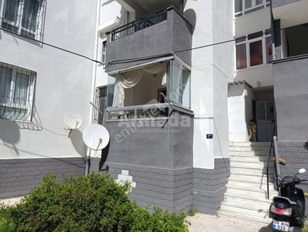 Kuşadası Merkez'de Site İçinde Bahçeli 2+1 Daire