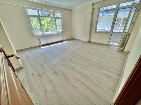 Berkay Demirel'den Altınkumda Denize 600 Mt Doğalgazlı 3+1 Daire