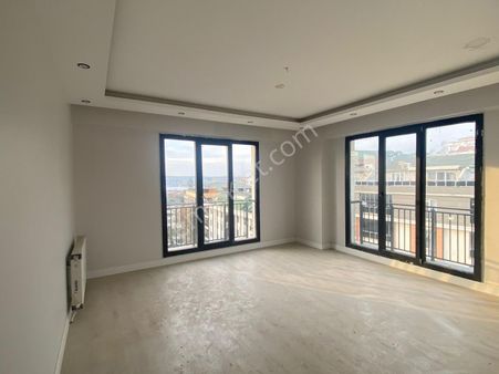 Büyükçekmece Atatürk Mah Sıfır Manzaralı Acil Satılık 3+2 Dubleks